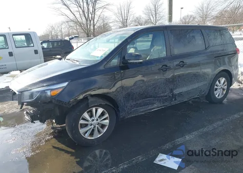 2018 Kia Sedona Lx z USA, uszkodzony, nr VIN KNDMB5C12J6380874